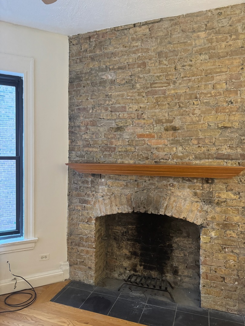 20 East Goethe Street, Unit 504 Chicago, IL 60610 - Photo 4 of 10