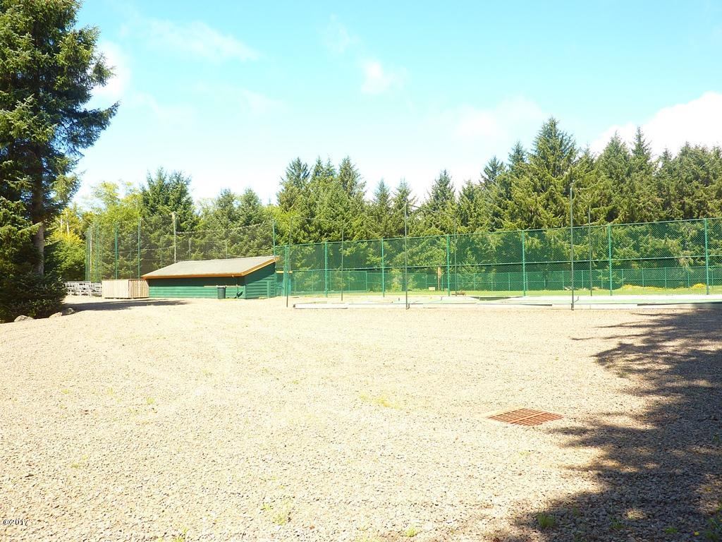 4266 North Clancy Road Otis, OR 97368 - Photo 10 of 11 P1520364