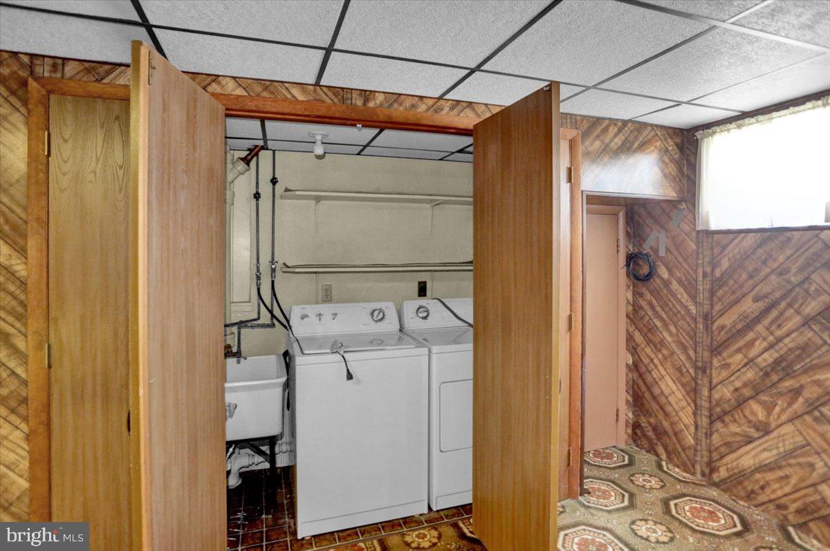 121 Gretchen Drive Reading, PA 19607 - Photo 16 of 17