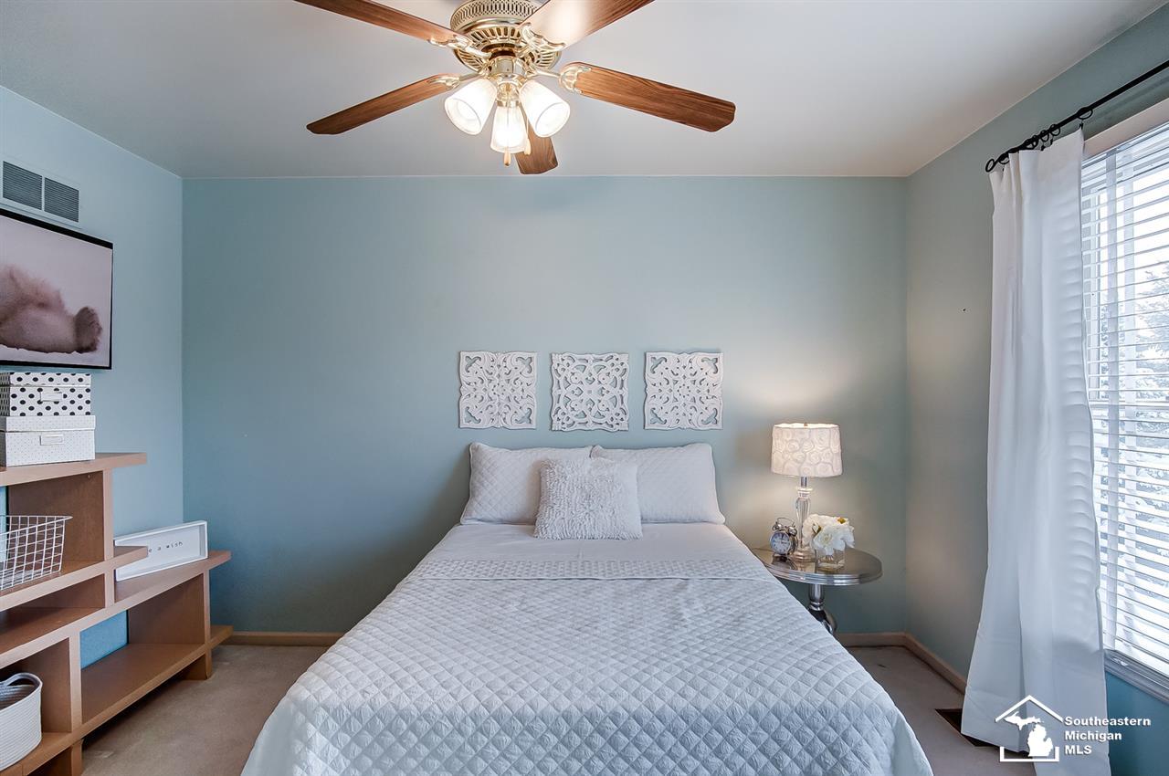 894 Kings Park Road Monroe, MI 48161 - Photo 39 of 54 50000074-38.JPG