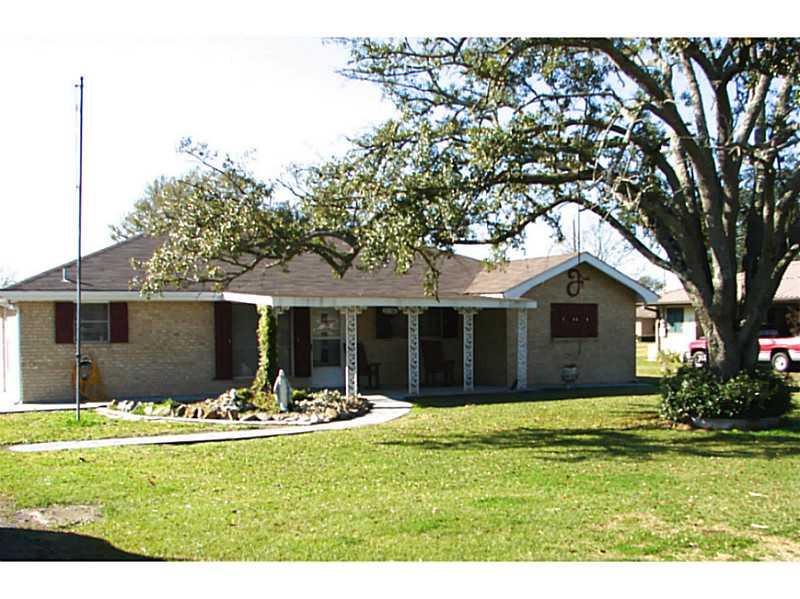 3176 Highway 1 Raceland, LA 70394 - Photo 2 of 20
