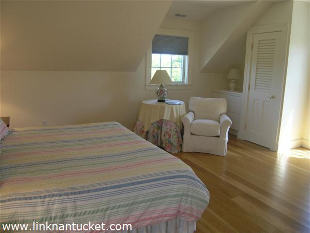 8 Bunker Hill Road Nantucket, MA 02554 - Photo 22 of 23 Gallery Image 22