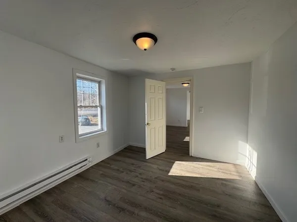 $1,800 | 20 Ayer Road, Shirley, MA 01464