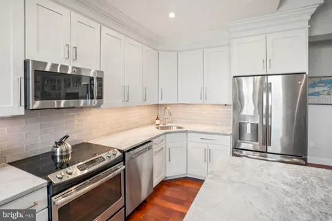 $749,000 | 2123 California Street Northwest, Unit D5, Washington, DC 20008