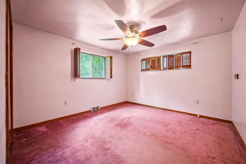 2158 Reis Run Road Pittsburgh, PA 15237 - Photo 11 of 25