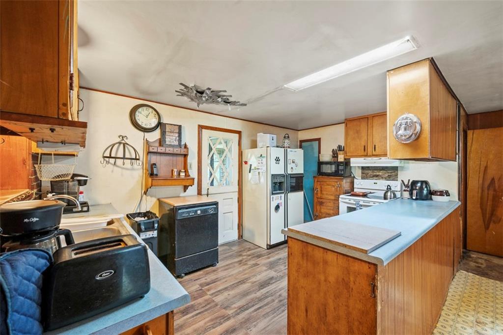 2158 Reis Run Road Pittsburgh, PA 15237 - Photo 15 of 25