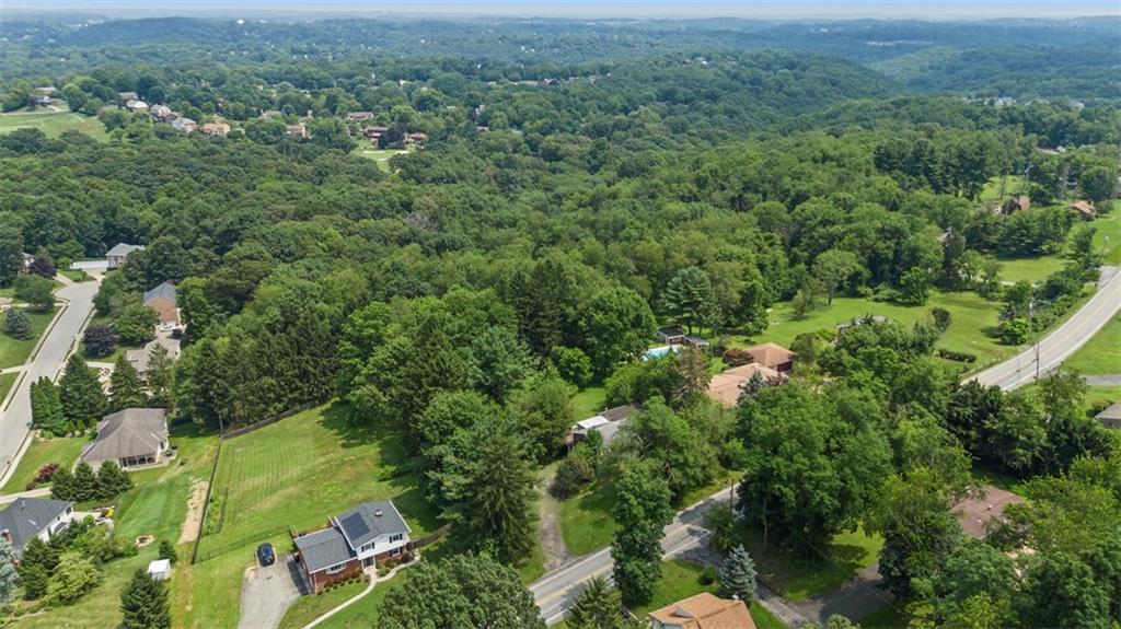 2158 Reis Run Road Pittsburgh, PA 15237 - Photo 3 of 25