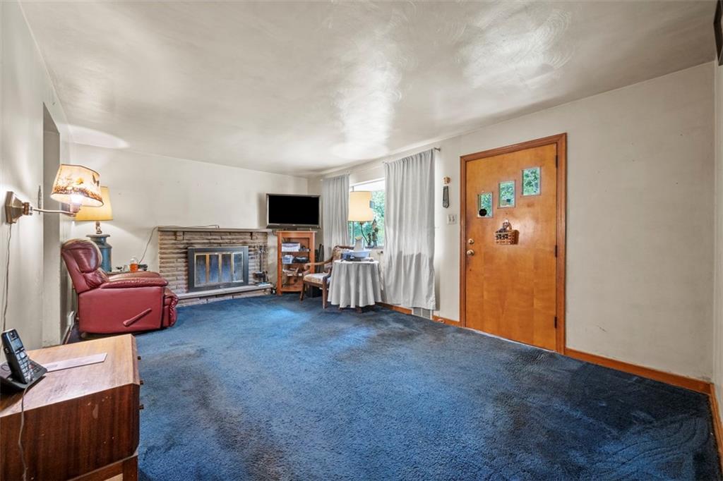 2158 Reis Run Road Pittsburgh, PA 15237 - Photo 7 of 25