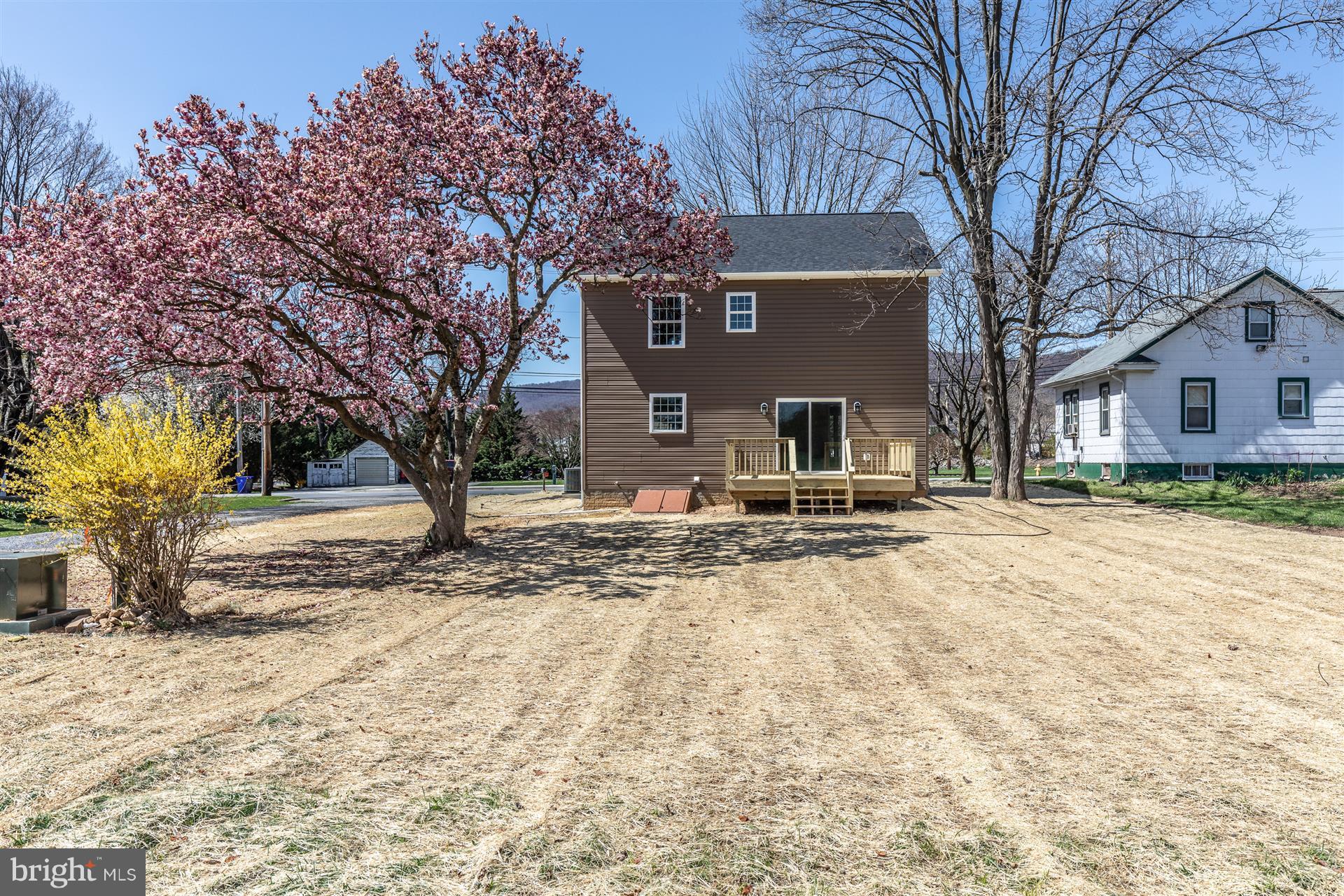 21 East Moser Road Thurmont, MD 21788 - Photo 5 of 30 Exterior (Rear)