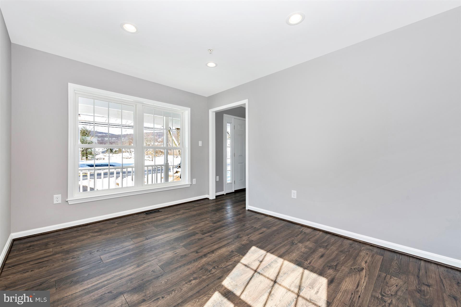 21 East Moser Road Thurmont, MD 21788 - Photo 9 of 30 Dining Room