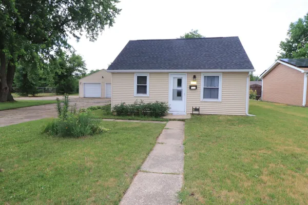 $199,900 | 1604 South Osborne Avenue, Janesville, WI 53546