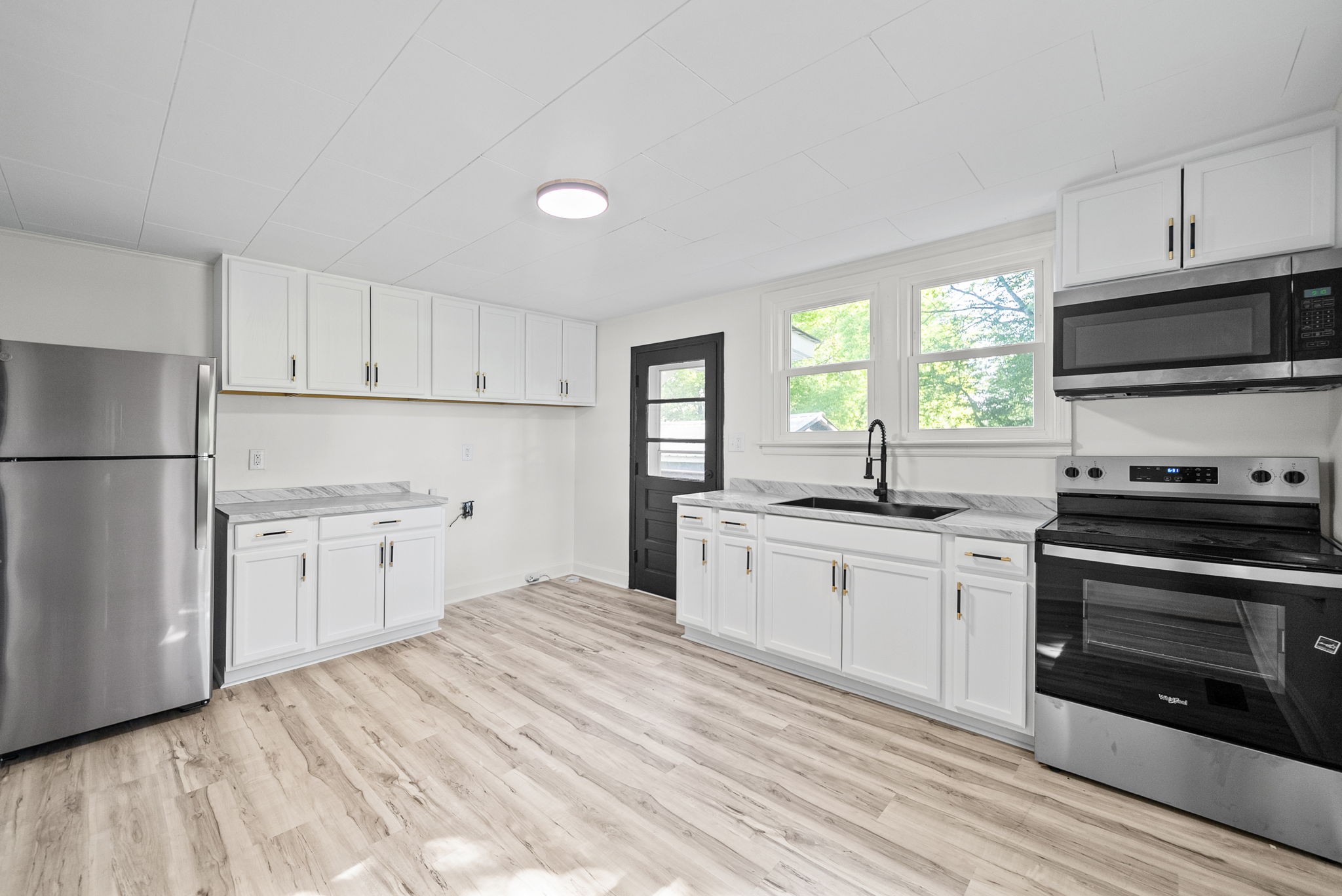7204 Highway 76 Adams, TN 37010 - Photo 5 of 7