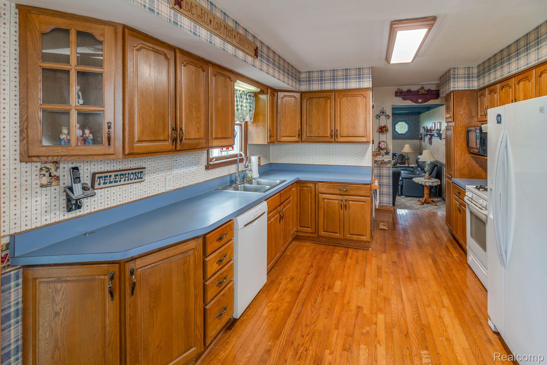 4020 Marathon Road Columbiaville, MI 48421 - Photo 7 of 44 Gallery Image 7