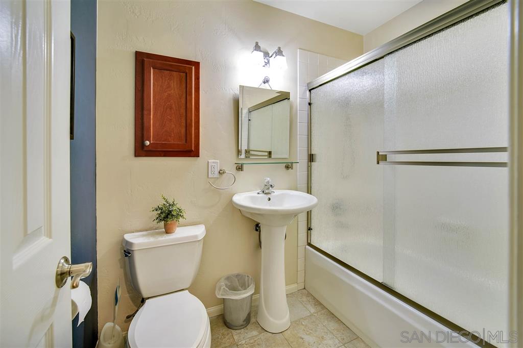 9713 Abbeyfield Road Santee, CA 92071 - Photo 12 of 25 Gallery Image 12