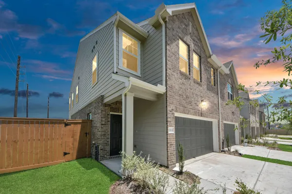 $2,520 | 10303 Rose Mar Drive, Unit A, Rosharon, TX 77583