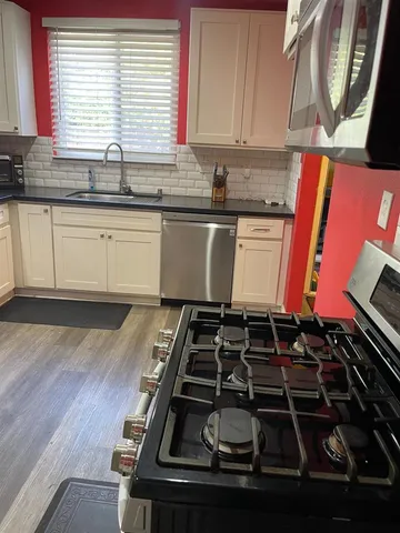 $399,999 | 3740 26th Avenue, Sacramento, CA 95820