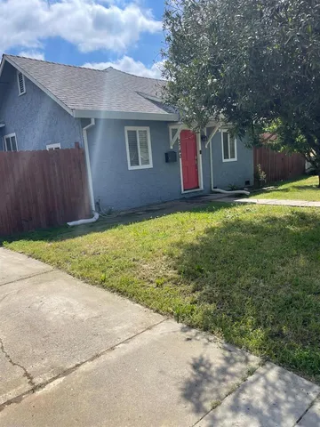 $399,999 | 3740 26th Avenue, Sacramento, CA 95820