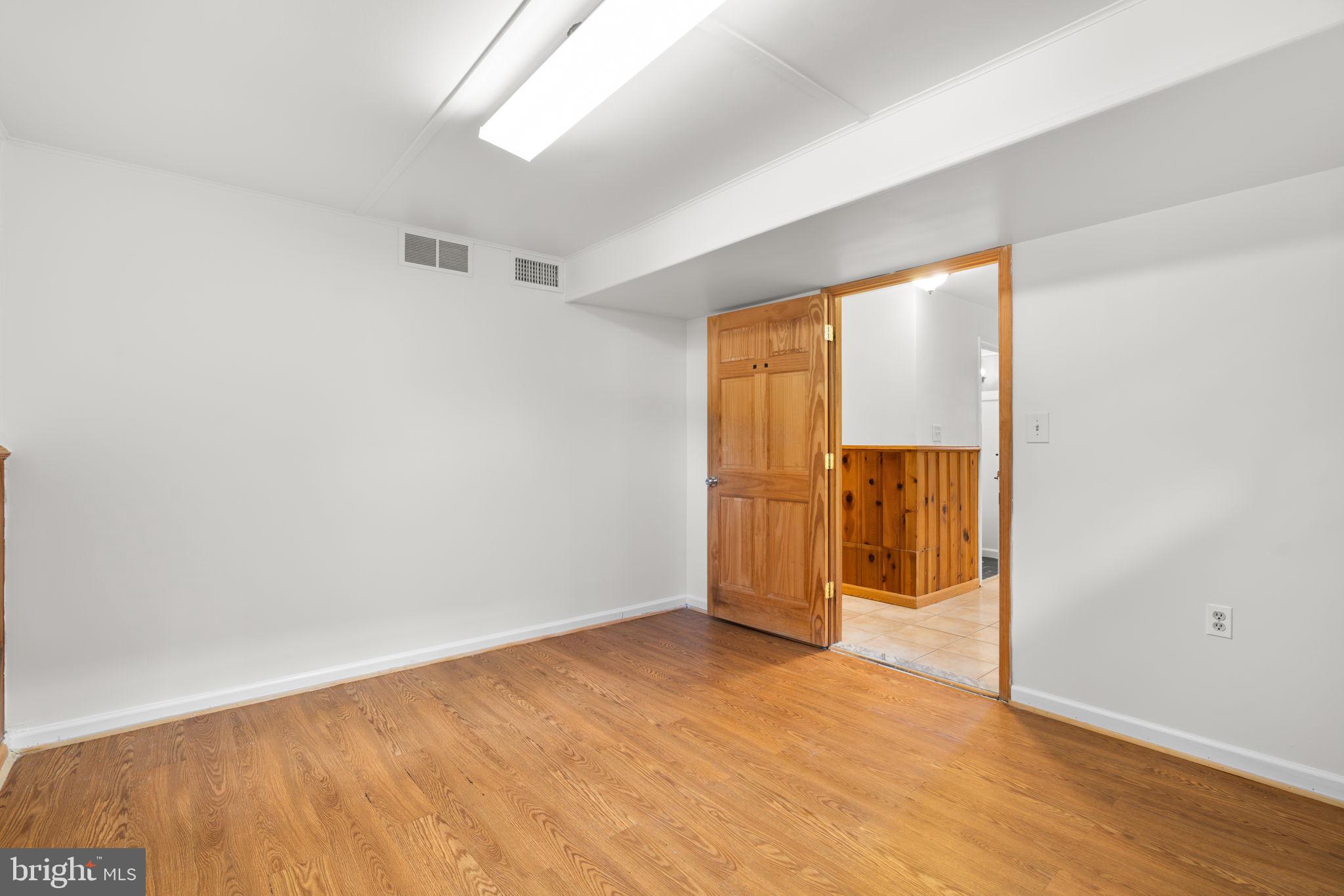 2104 Reedie Drive Silver Spring, MD 20902 - Photo 36 of 40