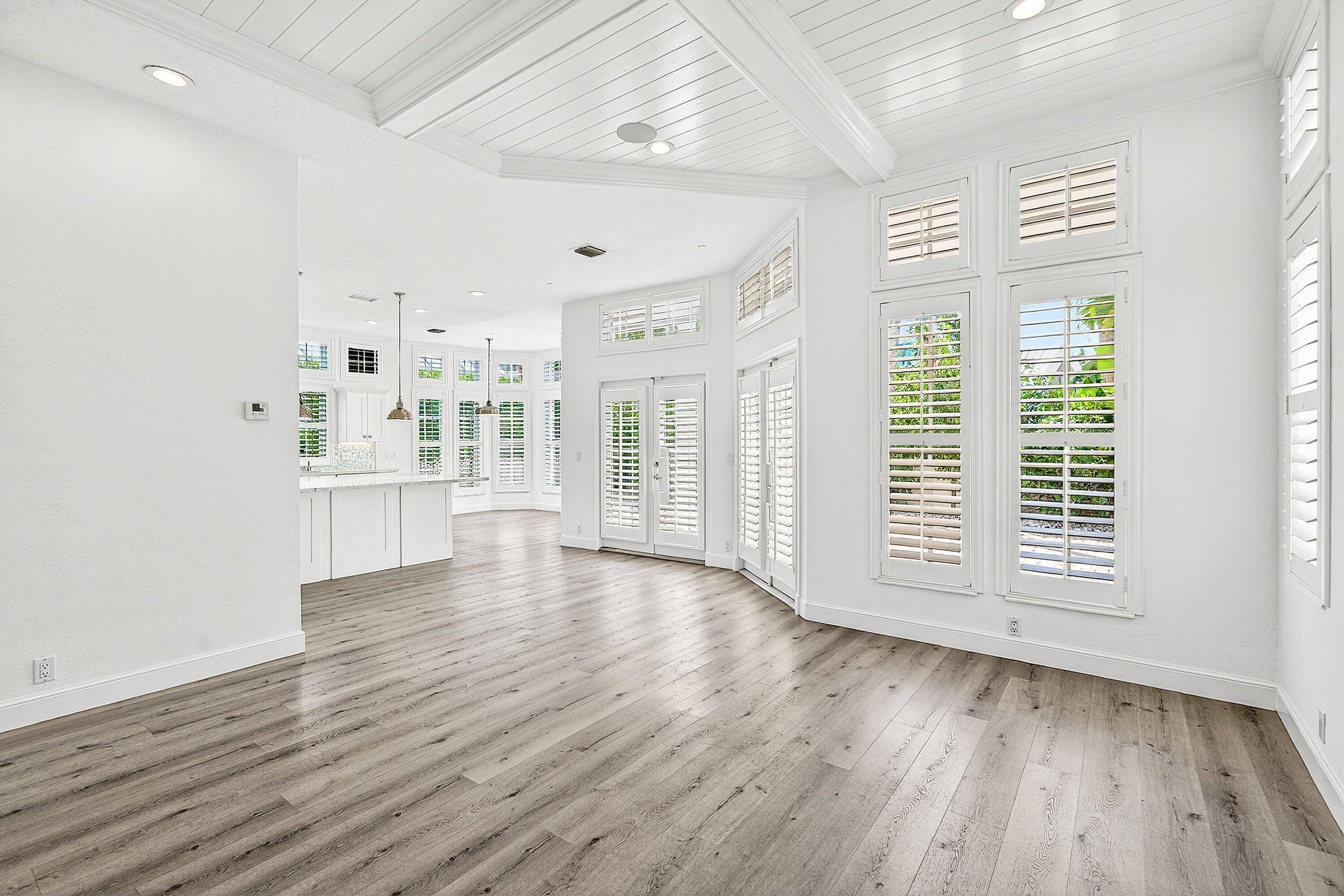 130 Jupiter Key Road Jupiter, FL 33477 - Photo 11 of 70 010-130JupiterKeyRoad-Jupiter-FL-33477-S