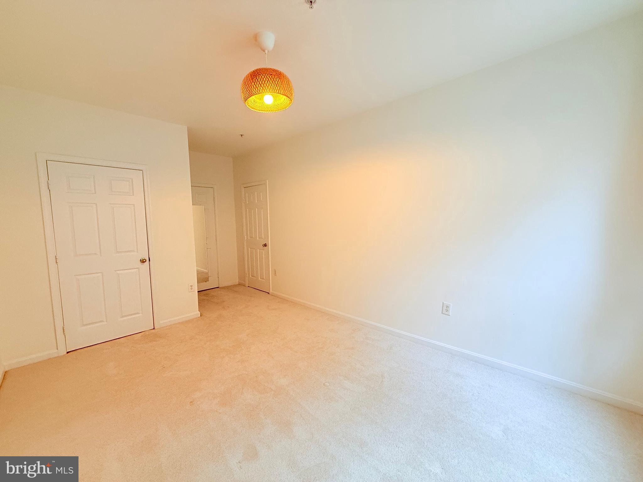 1300 K Windleaf Drive, Unit 154 Reston, VA 20194 - Photo 9 of 16 Gallery Image 9