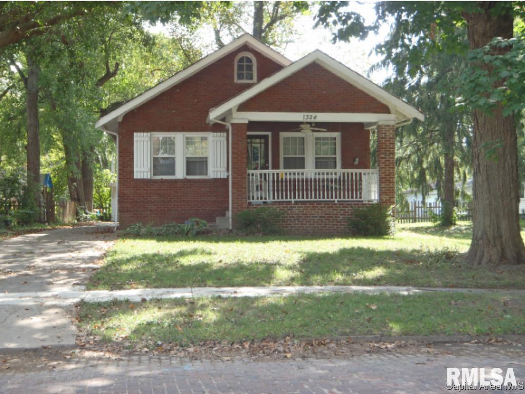 1324 West Governor Street Springfield, IL 62704 - Photo 1 of 32 Gallery Image 1