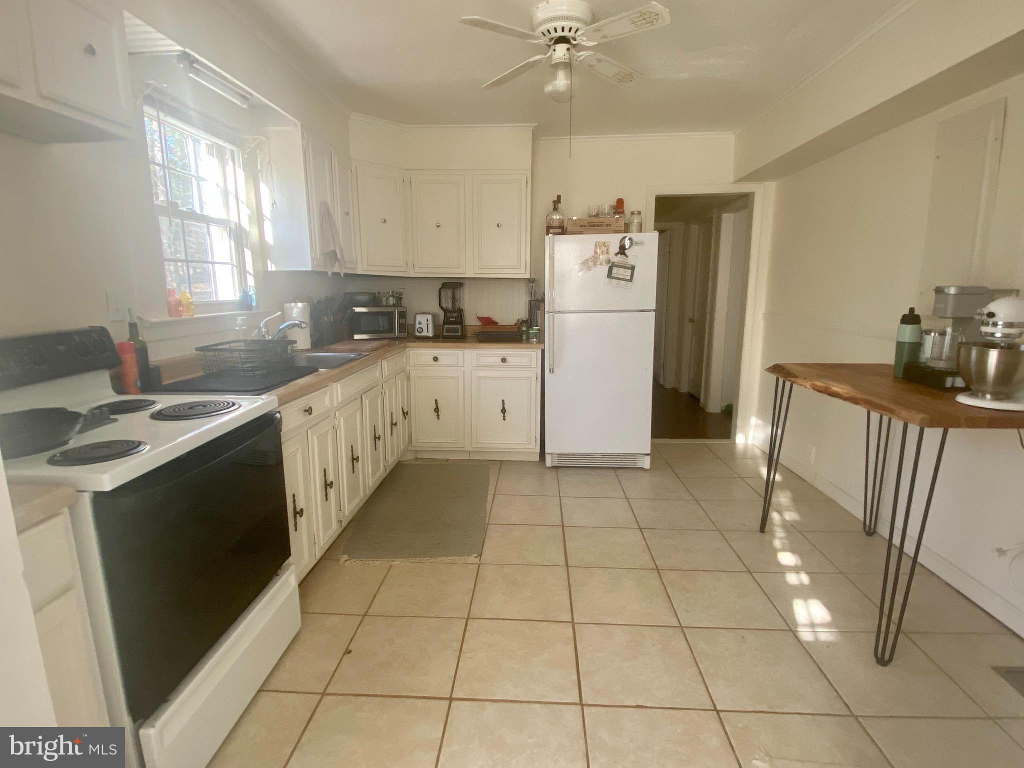 143 Barrett Heights Road Stafford, VA 22556 - Photo 2 of 8