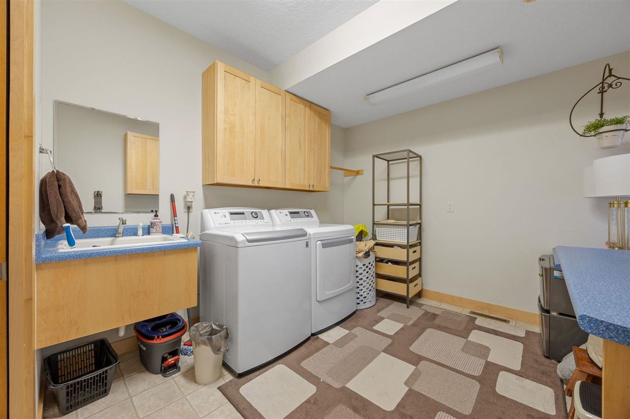 2155 Johnson-Washington Road Southwest Kalona, IA 52247 - Photo 19 of 60 Gallery Image 19