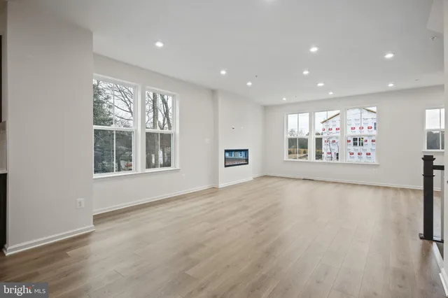 $3,200 | 8262 Longford Road, Glen Burnie, MD 21061