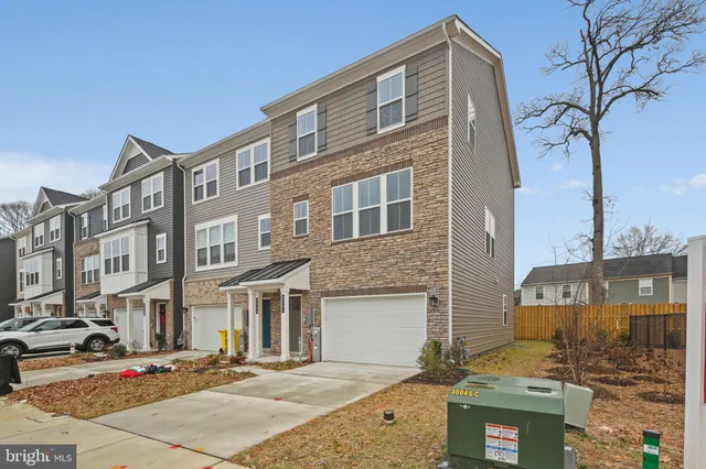 $3,200 | 8262 Longford Road, Glen Burnie, MD 21061