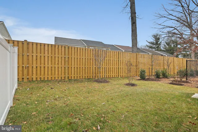 $3,200 | 8262 Longford Road, Glen Burnie, MD 21061