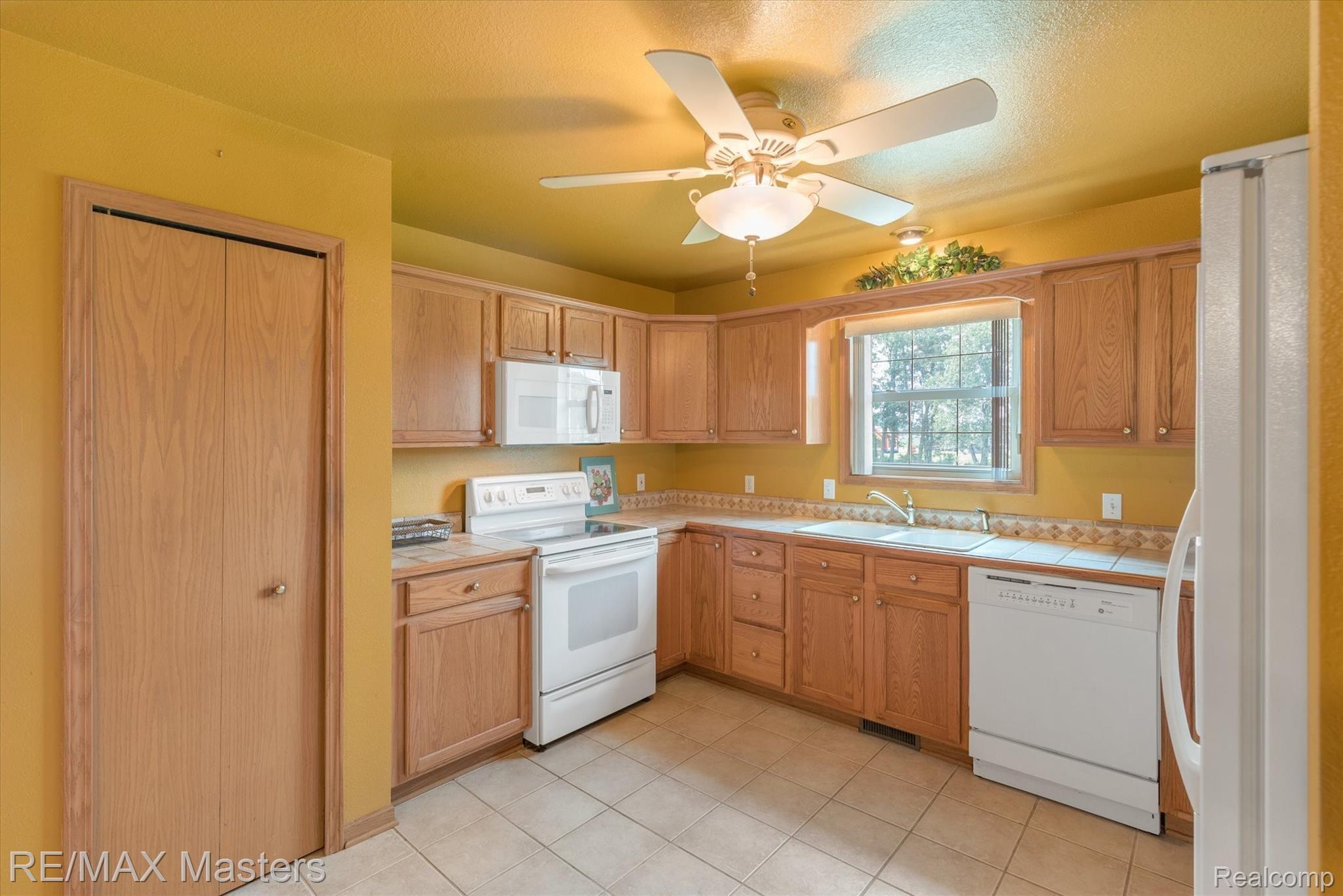 1900 Post Road Newport, MI 48166 - Photo 10 of 42 Ample Cupboards And Large Pantry