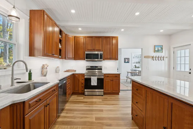 $529,900 | 6 Maple Street, Standish, ME 04084