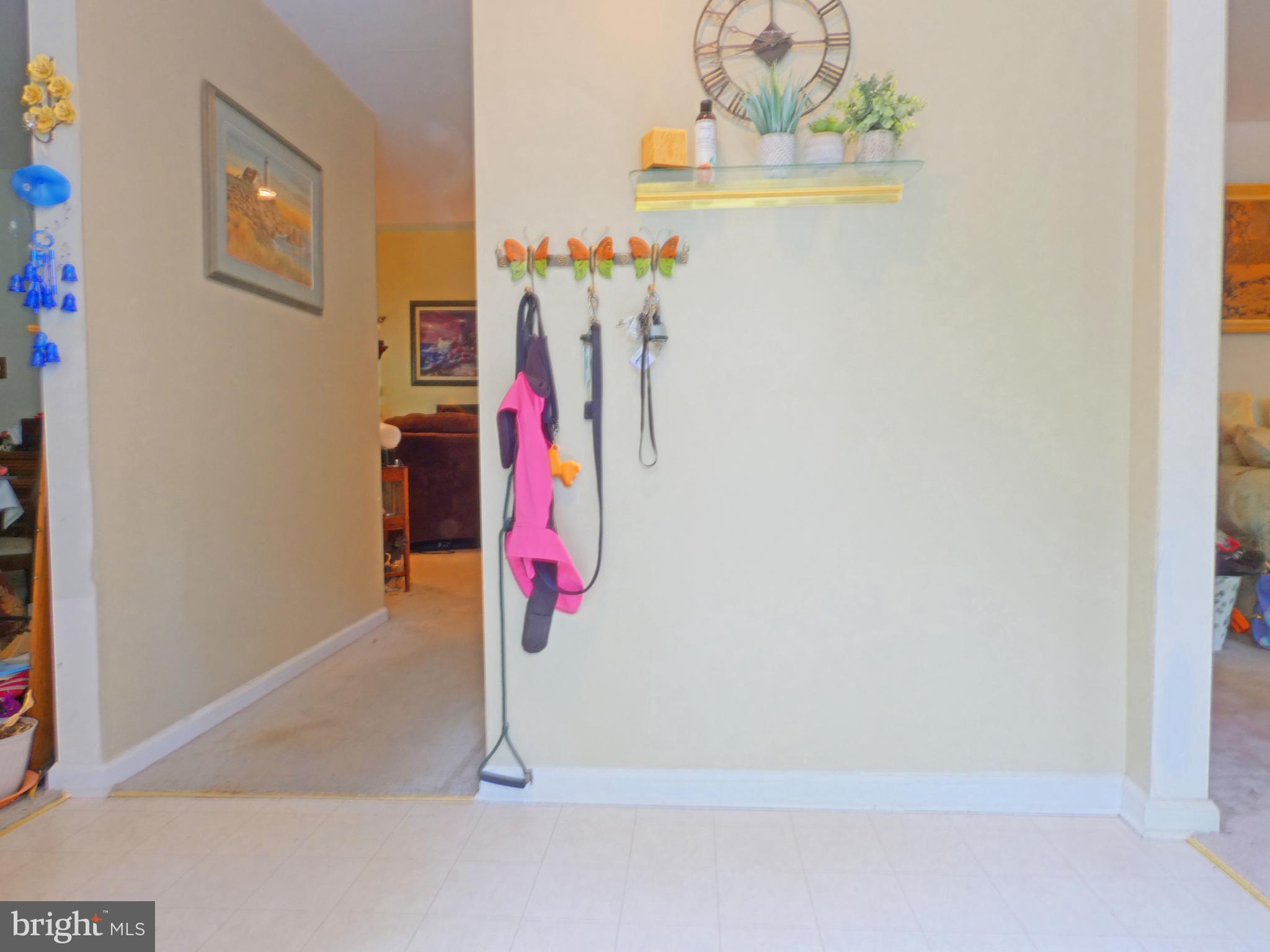111 Hawthorne Road Egg Harbor Township, NJ 08234 - Photo 5 of 10 Foyer