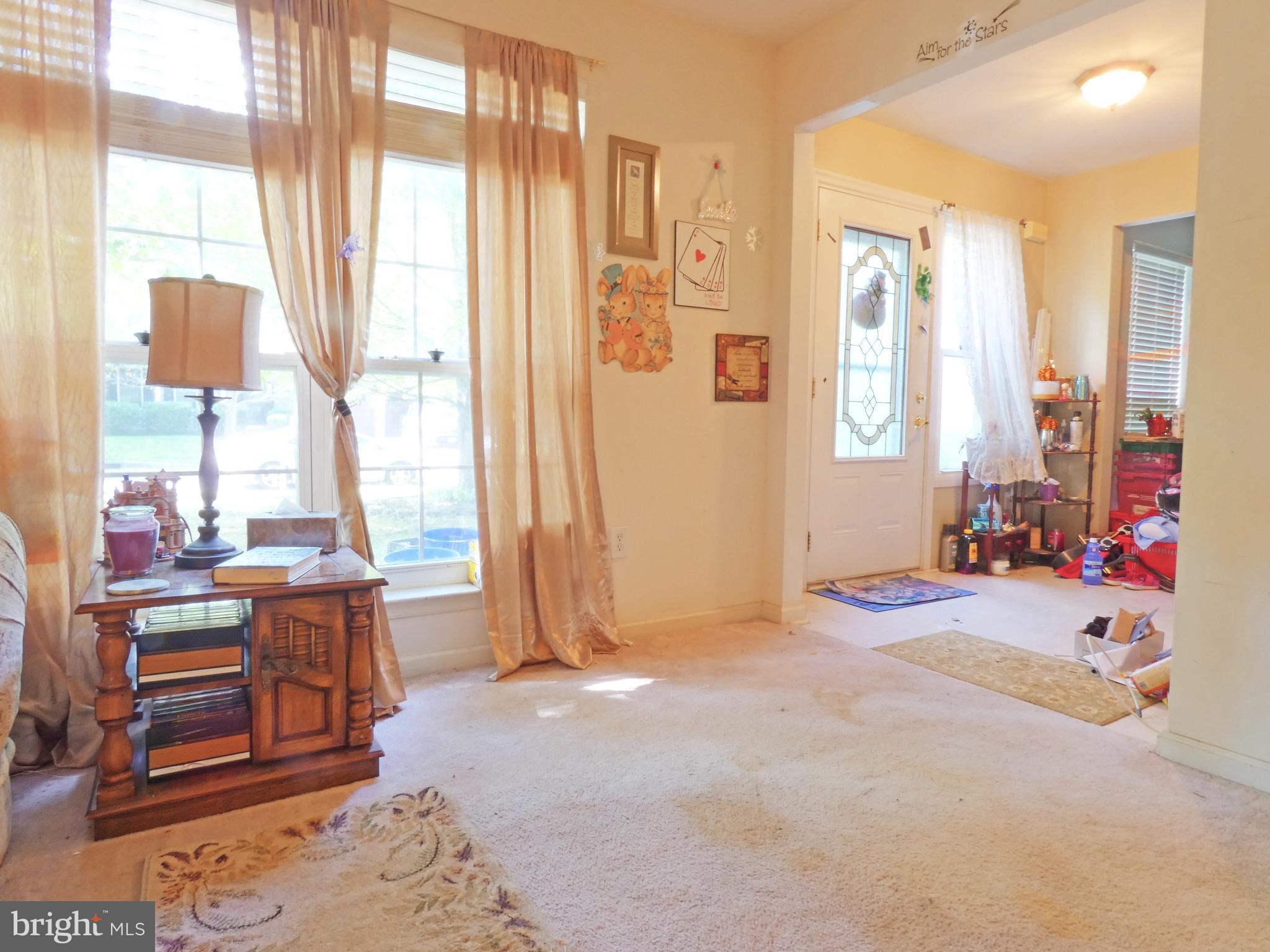 111 Hawthorne Road Egg Harbor Township, NJ 08234 - Photo 7 of 10 Living room towards foyer