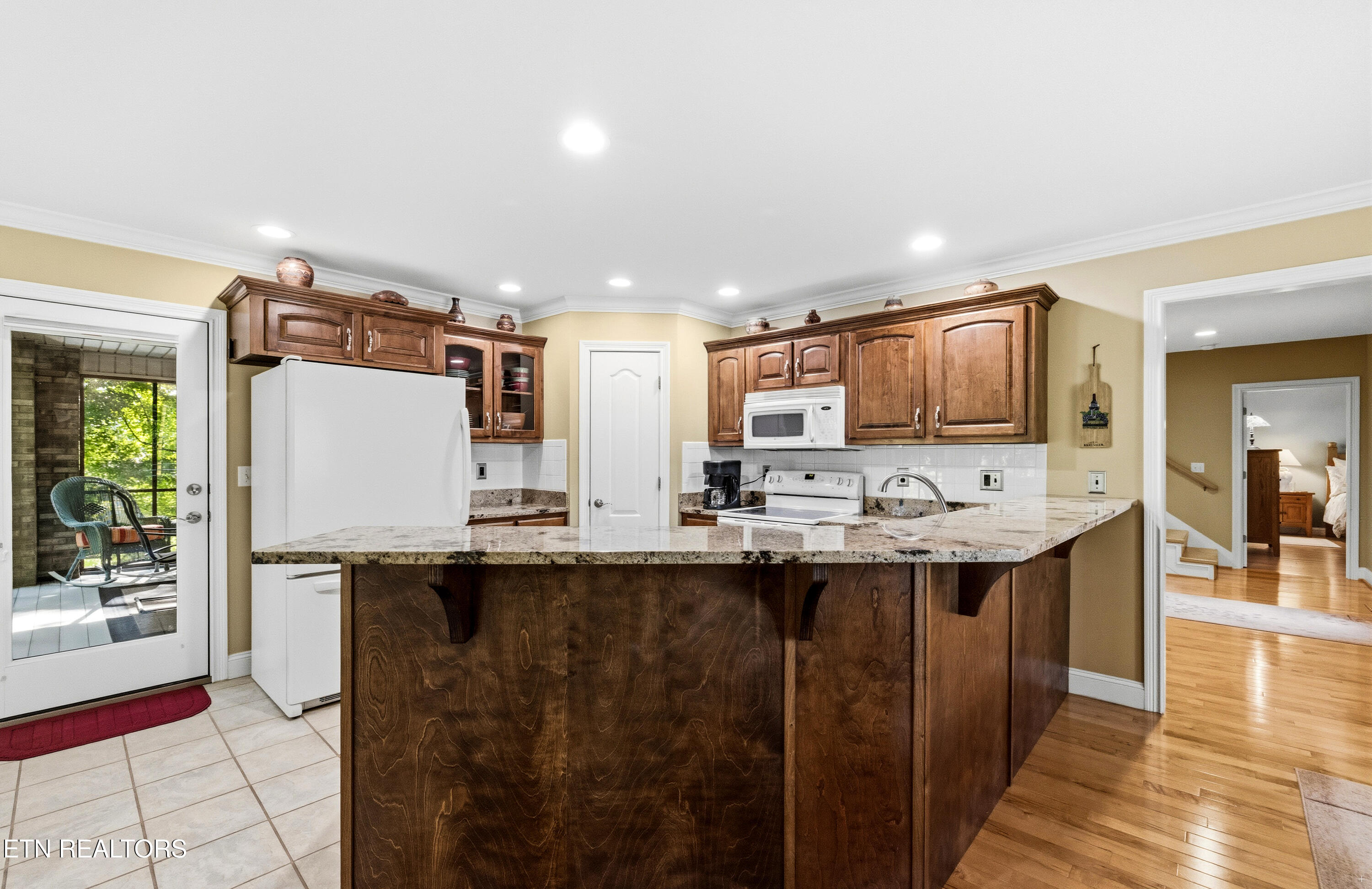 127 Ridgeland Lane Sharps Chapel, TN 37866 - Photo 17 of 52 Kitchen off foyer