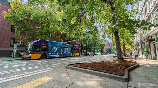 $310,000 | 1620 Belmont Avenue, Unit 226, Seattle, WA 98122