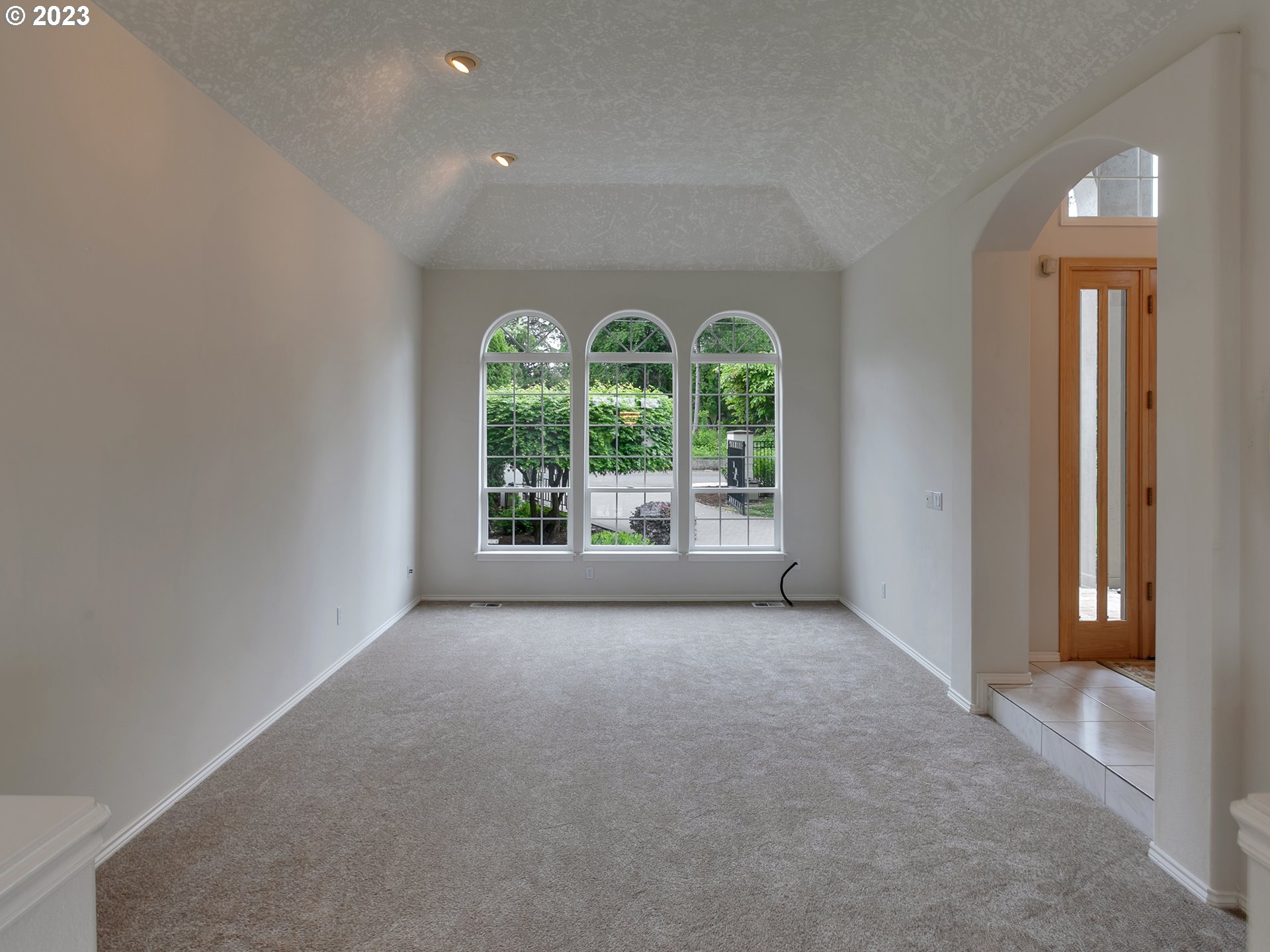 13135 Southwest Bull Mountain Road Portland, OR 97224 - Photo 7 of 48 Gallery Image 7