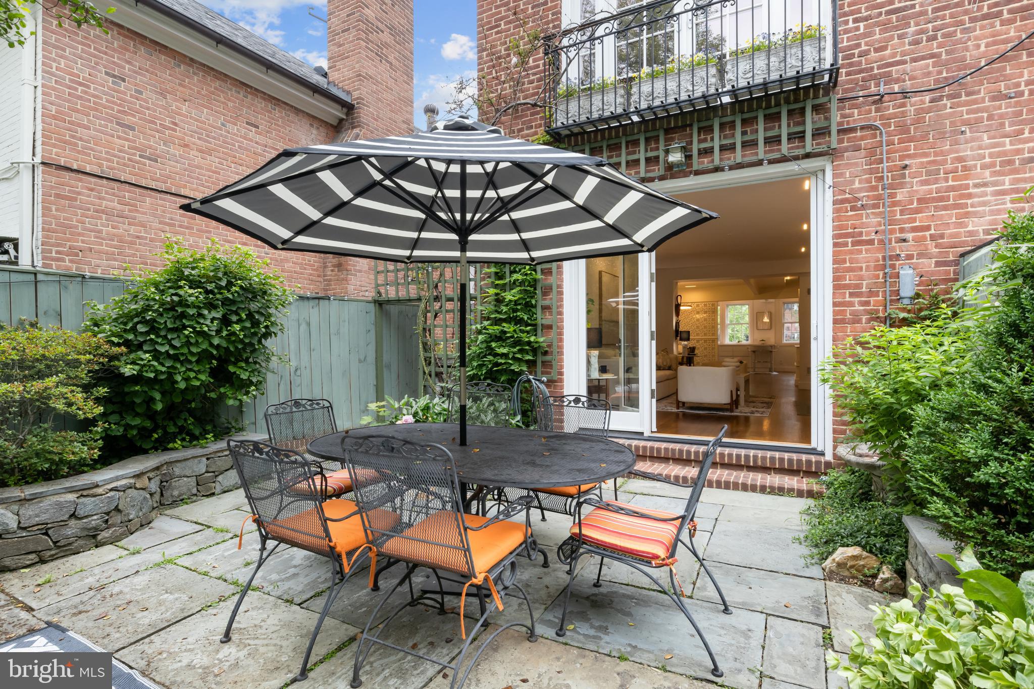 3320 R Street Northwest Washington, DC 20007 - Photo 19 of 48