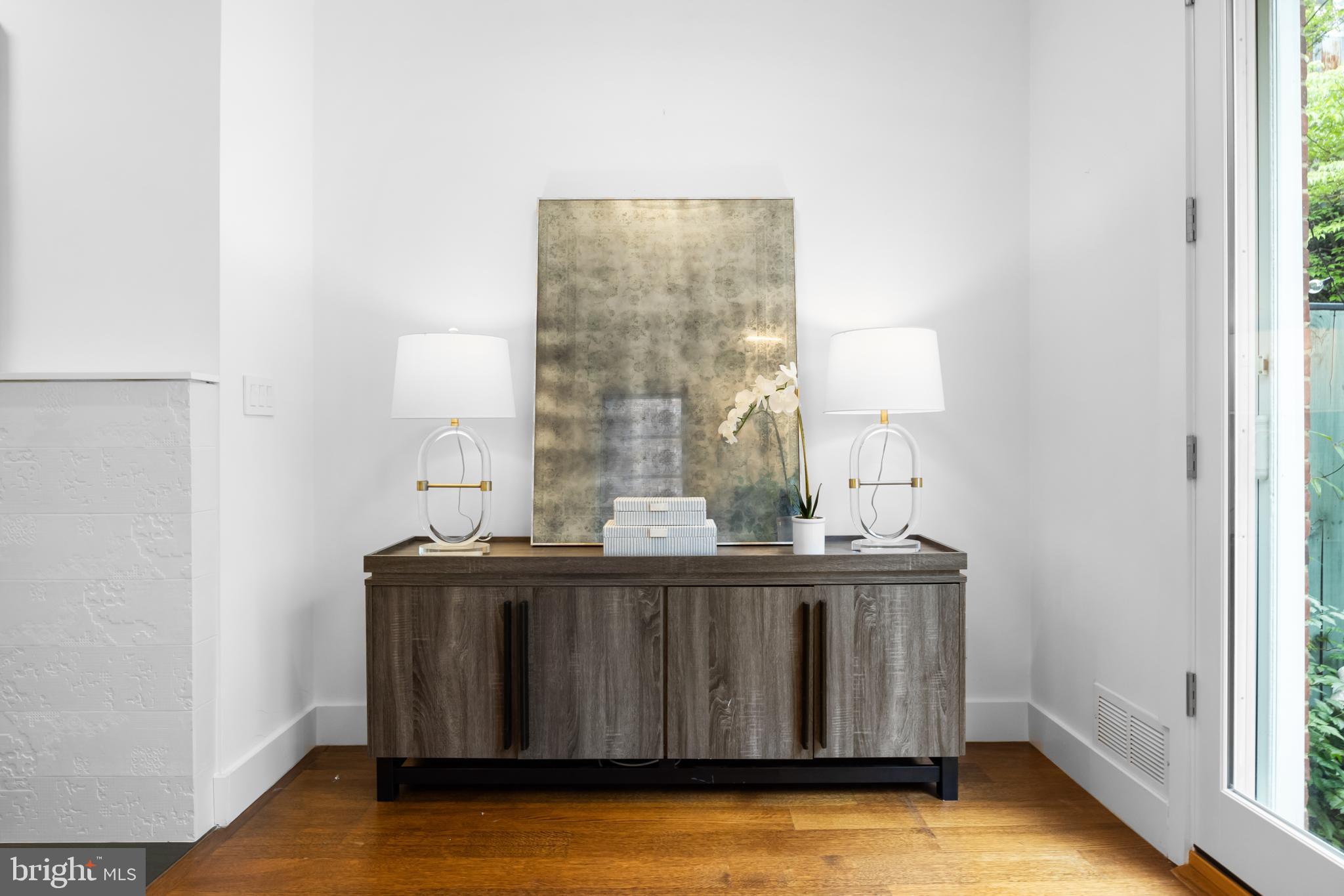 3320 R Street Northwest Washington, DC 20007 - Photo 5 of 48