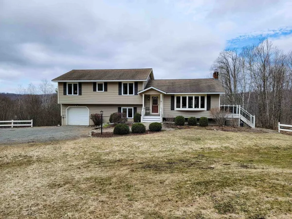 $575,000 | 13 Fox Run Road, Underhill, VT 05489