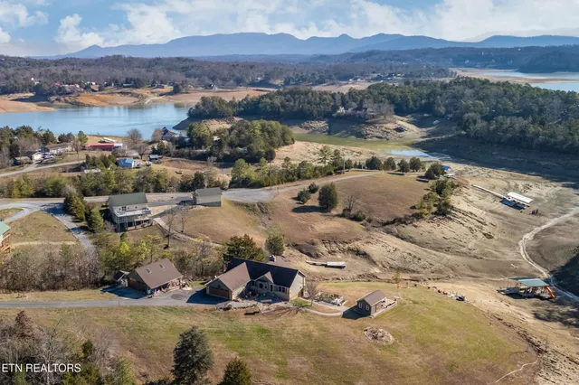 $1,100,000 | 1728 Morning View Lane, Sevierville, TN 37876