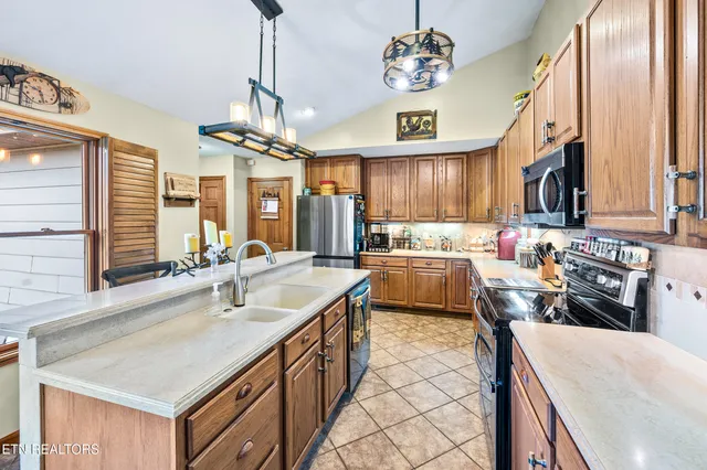 $1,100,000 | 1728 Morning View Lane, Sevierville, TN 37876