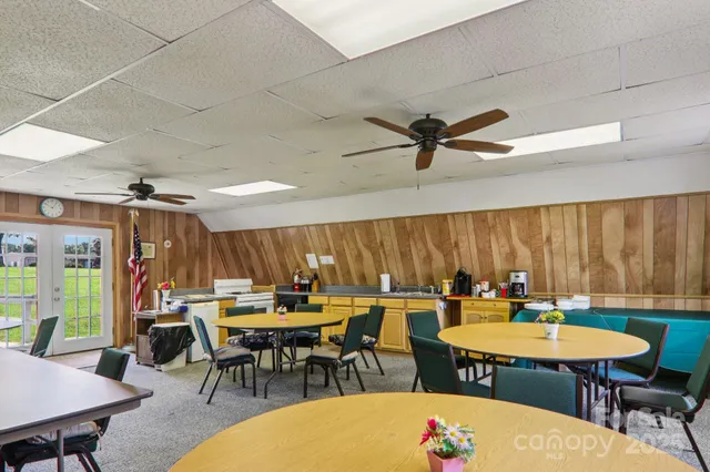 $240,000 | 302 Meadowbrook Court, Hendersonville, NC 28792