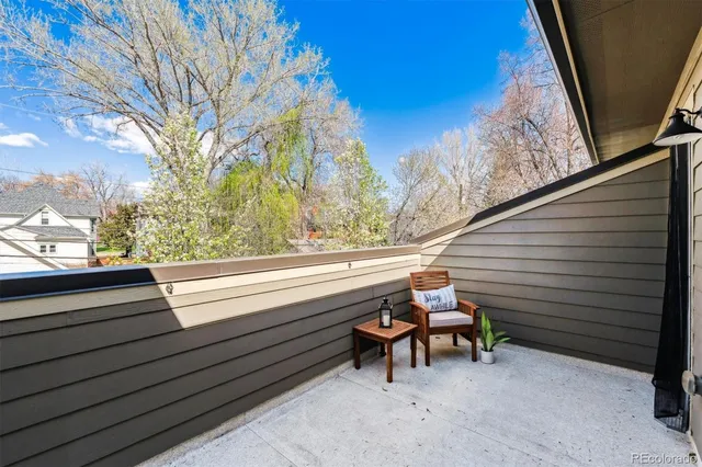 a view of a back yard of the house