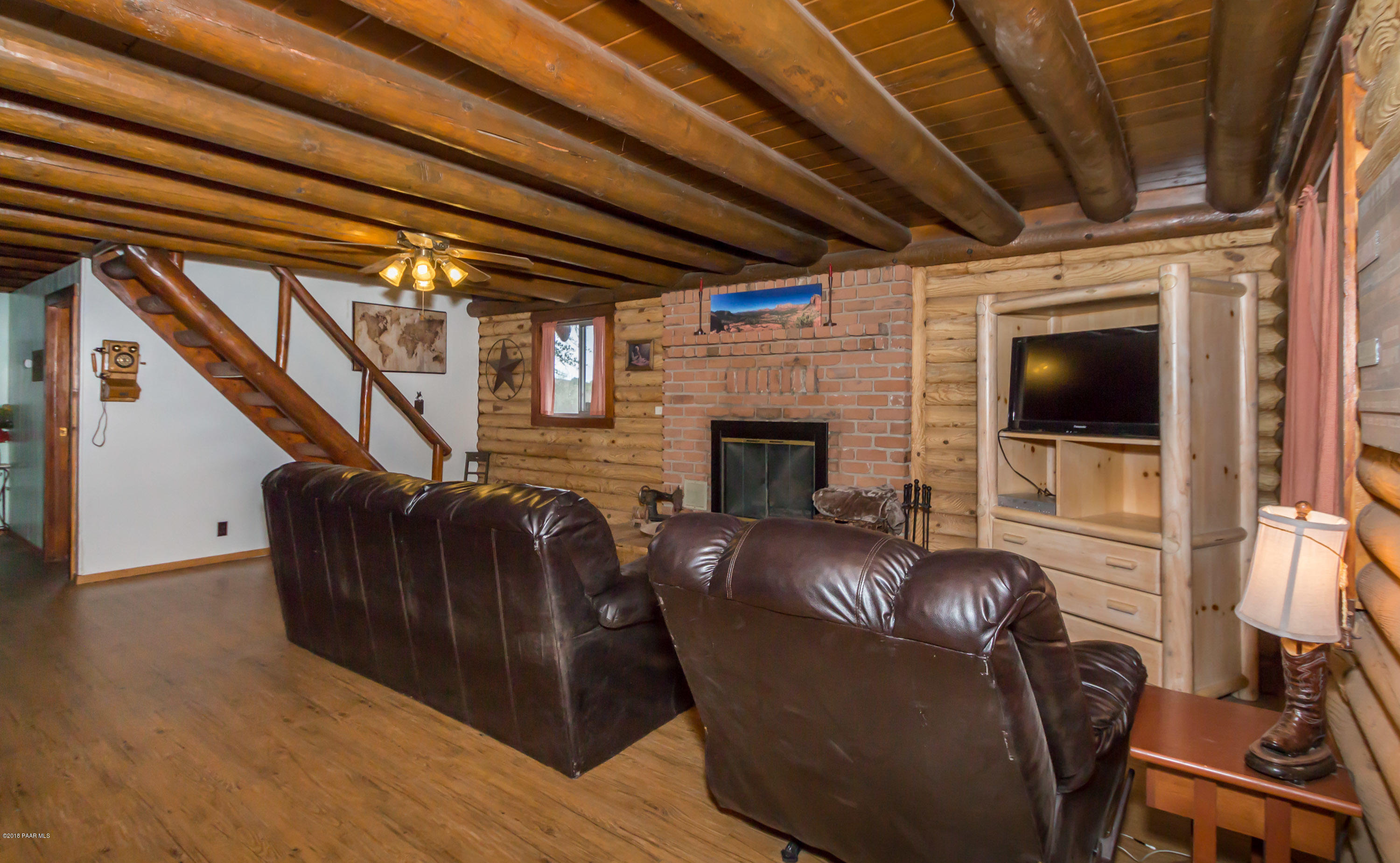 7320 North Spur Road Prescott, AZ 86305 - Photo 7 of 35 Living Room