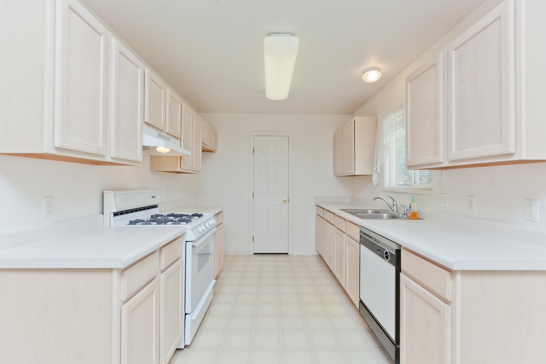 583 Pioneer Road Grand Junction, CO 81504 - Photo 9 of 42 Gallery Image 9