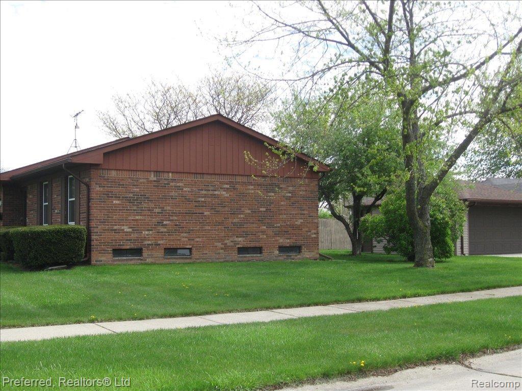 43327 Barchester Road Canton, MI 48187 - Photo 2 of 15 side Barchester