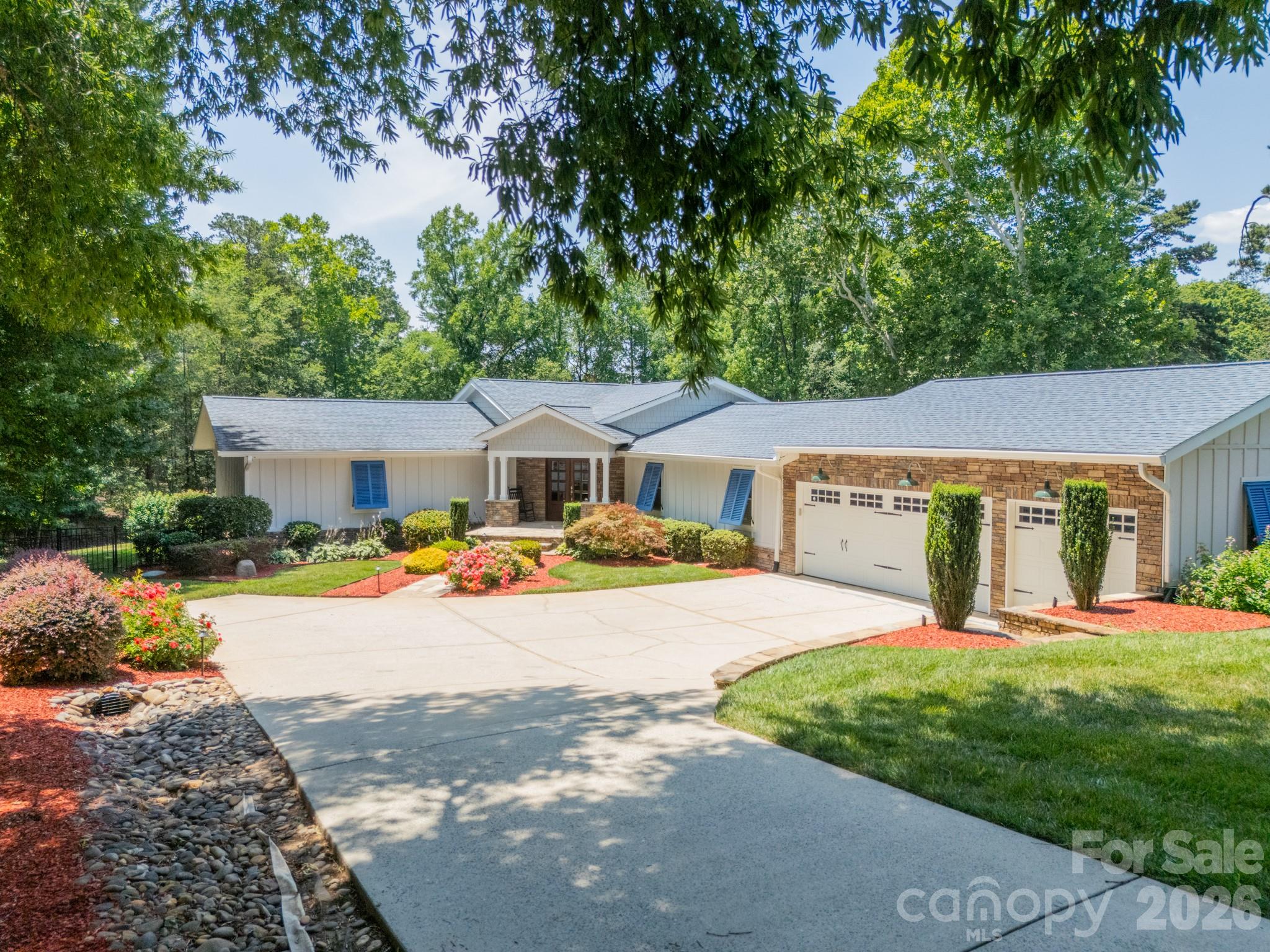 19533 Bustle Road Cornelius, NC 28031 - Photo 2 of 43