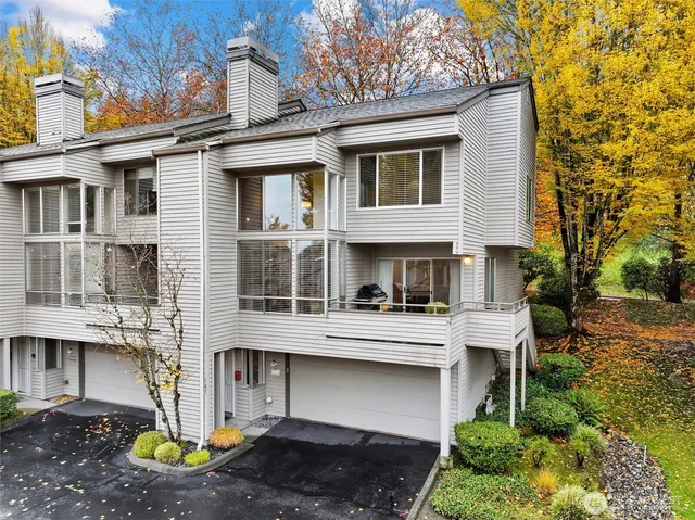 $728,000 | 7250 Old Redmond Road, Unit H127, Redmond, WA 98052