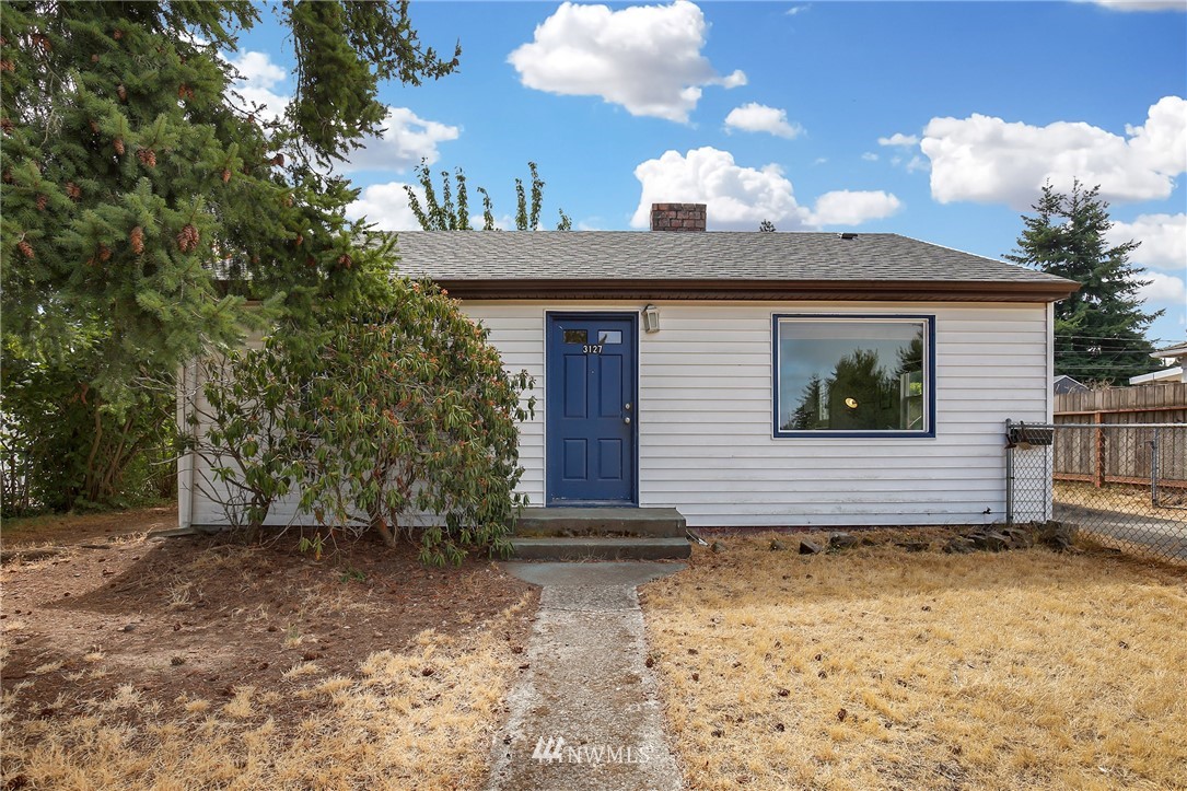 3127 Southwest Roxbury Street Seattle, WA 98126 - Photo 1 of 17 Gallery Image 1